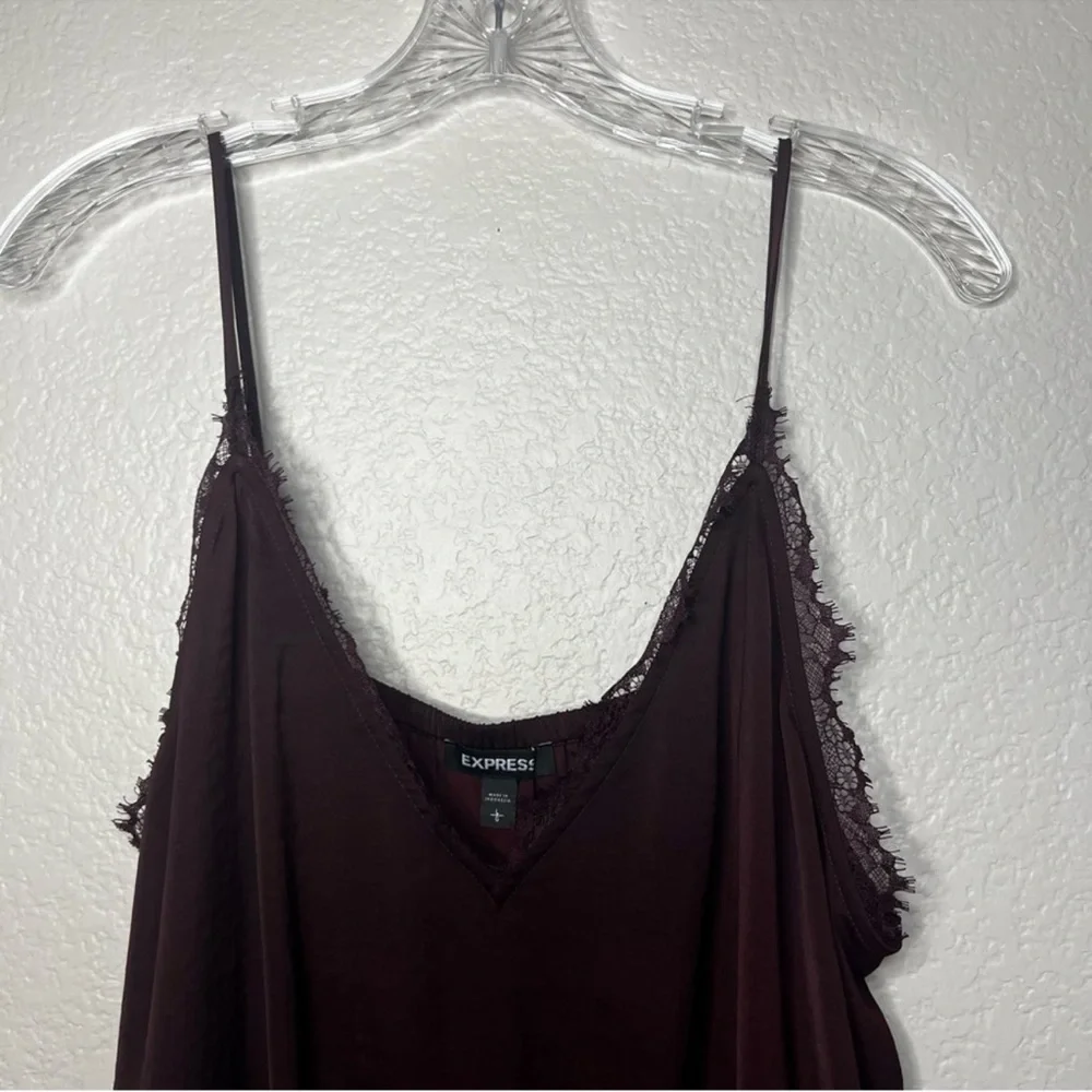 Express V-Neck Lace Trim Sleeveless Blouse Size: L - Picture 2 of 8